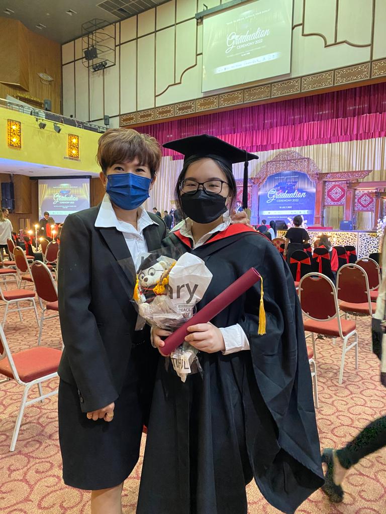 Beauty Talent Academy graduates